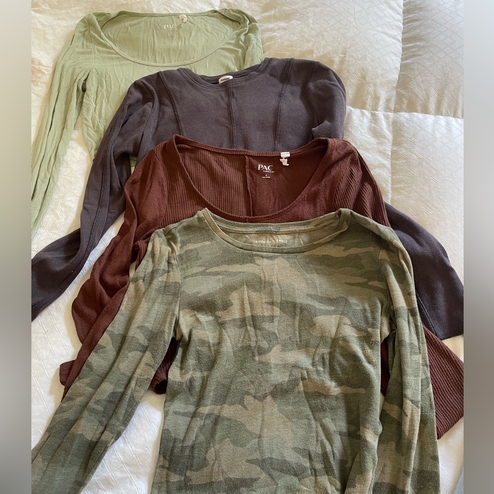 Light weight long sleeve tee bundle